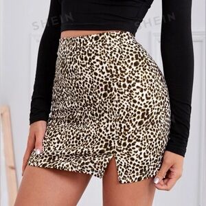 *Shein Leopard Printed Slit Skirt